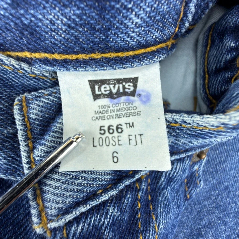 Vintage Levis 566 Kids Size 6 Loose Fit Denim Shorts Side Cinch NWT NOS Y2K